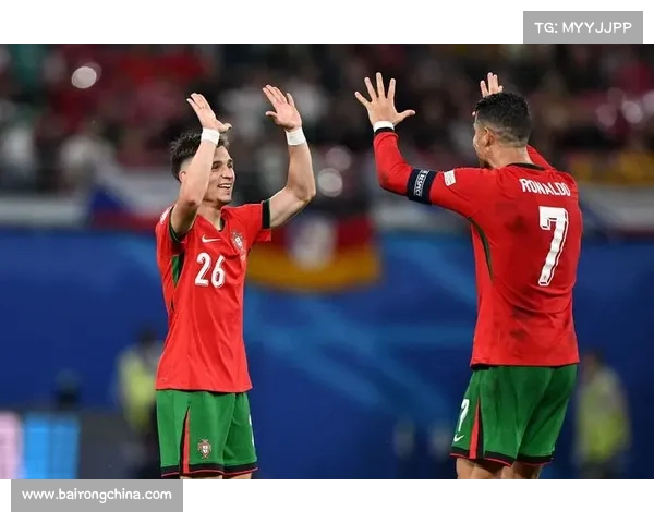 捷克门将历史十大传奇人物回顾与荣光揭秘