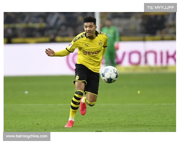 探秘桑乔的独特风格与技艺解析揭示边锋的独到魅力与成长路径